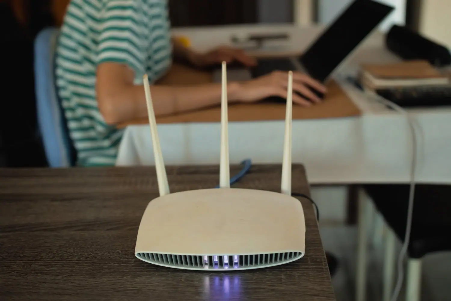 Jak często należy przeprowadzać audyt bezpieczeństwa domowej sieci Wi-Fi?